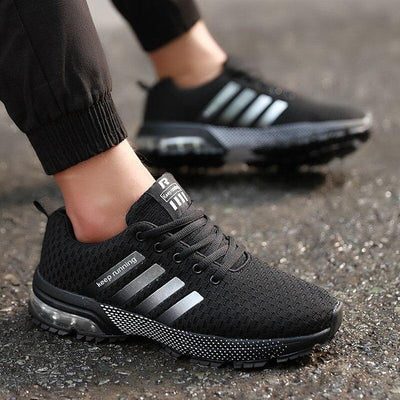 Ultra Comfy Runmax Sneakers