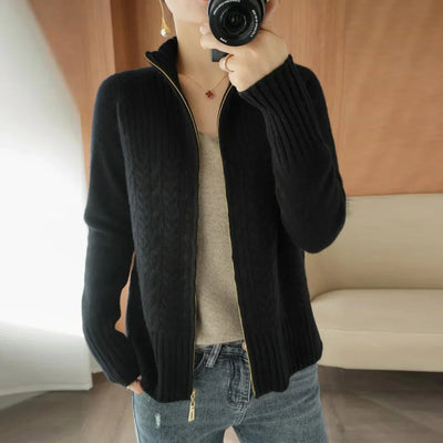 Roma™ - Knitted soft sweater with zipper and V-neck