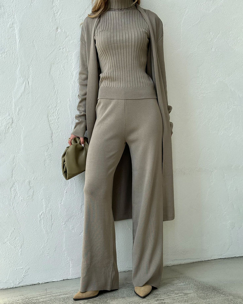 Ella™ - Three-piece comfortable set