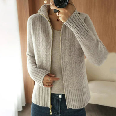 Roma™ - Knitted soft sweater with zipper and V-neck