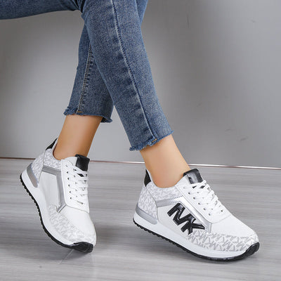 Scarlett™ - Stylish Suede Sneakers