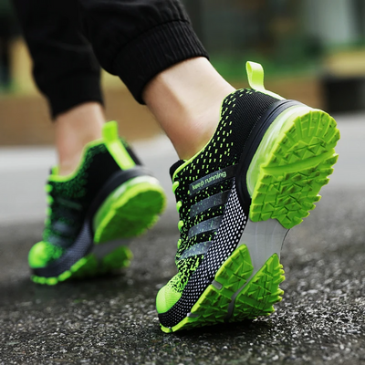 Ultra Comfy Runmax Sneakers