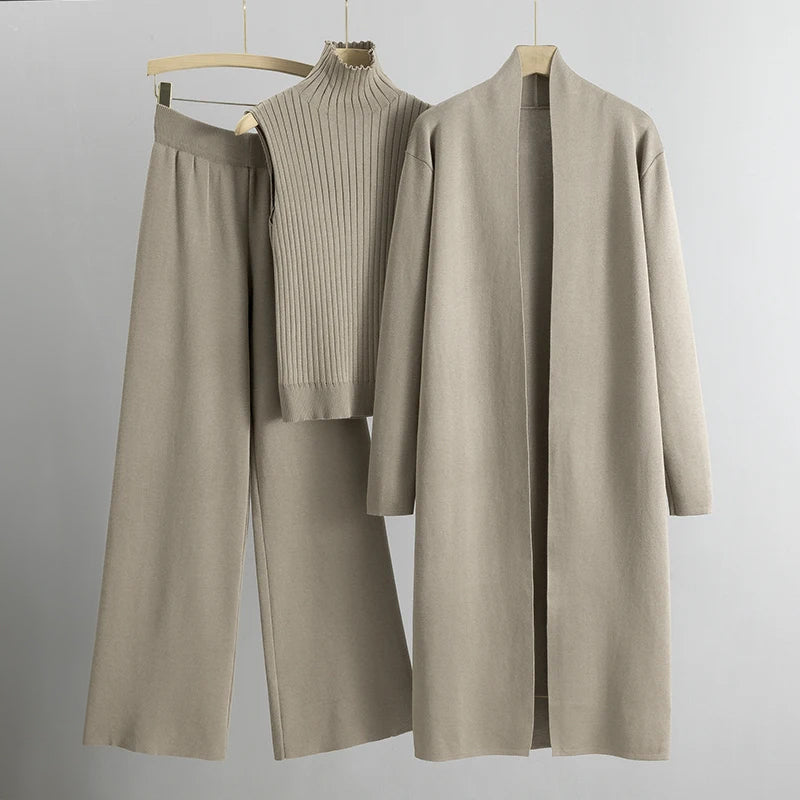 Ella™ - Three-piece comfortable set
