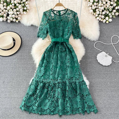 Aria™ - Stylish Floral Lace Midi Dress
