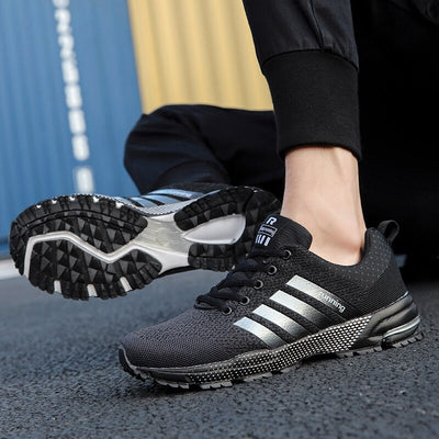 Ultra Comfy Runmax Sneakers