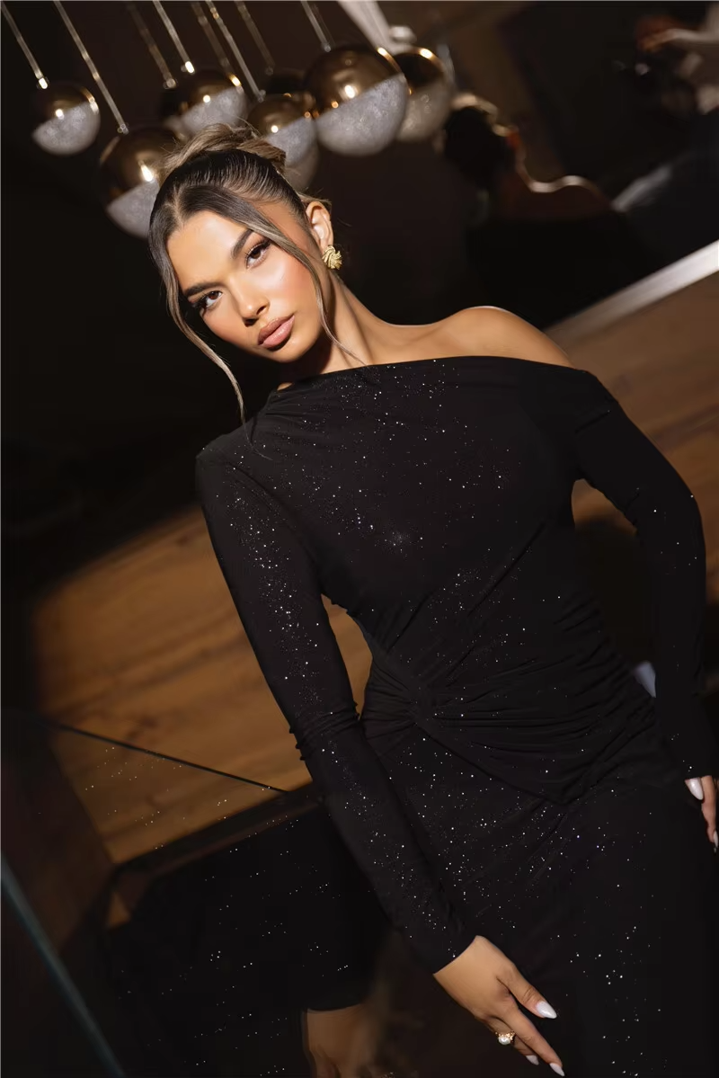 Layla™ - Elegant Sparkle Long Sleeve Maxi Dress