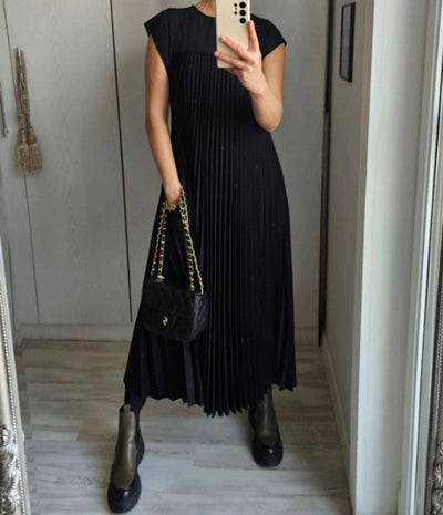 Mia™ - Elegant Pleated Summer Dress