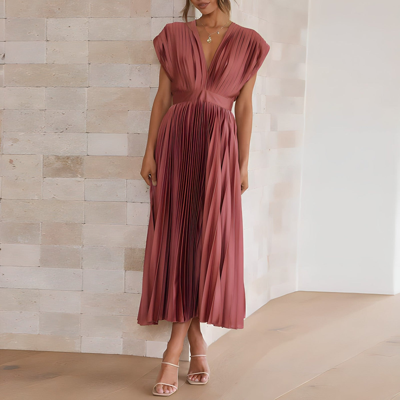 Stella™ - Elegant V-neck Pleated Maxi Dress