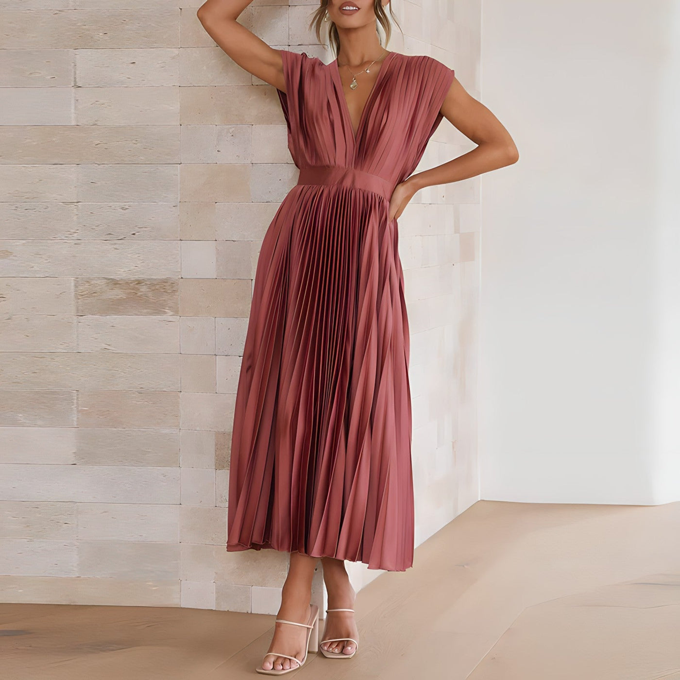 Stella™ - Elegant V-neck Pleated Maxi Dress