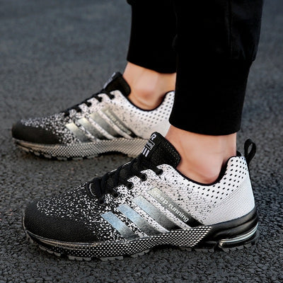 Ultra Comfy Runmax Sneakers
